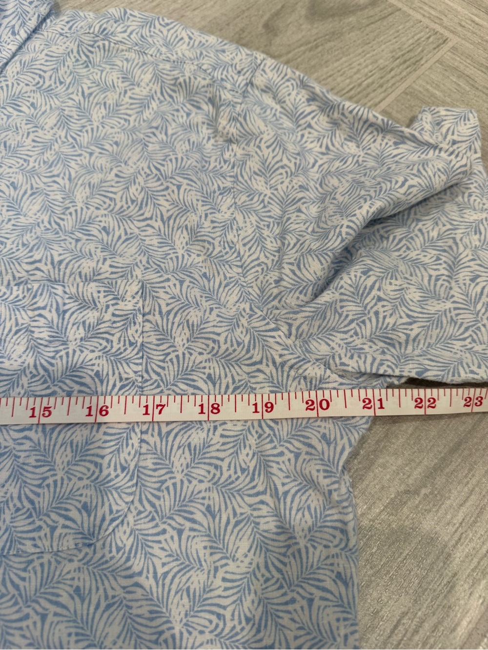 Men’s Faherty Button Down - Picture 6 of 7